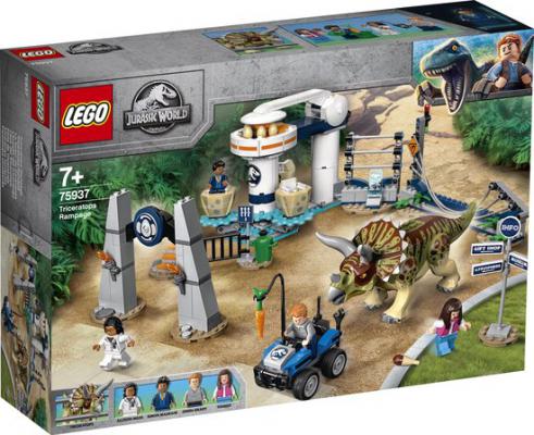 LEGO Jurassic World Triceratopschaos - 75937