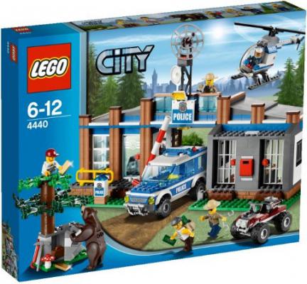 LEGO City Bospolitiebureau - 4440