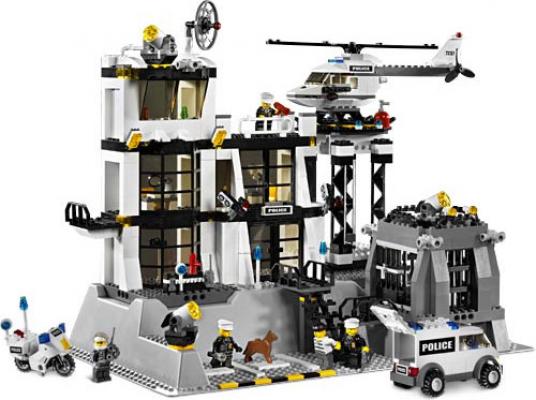 LEGO Town Police Station - 7237